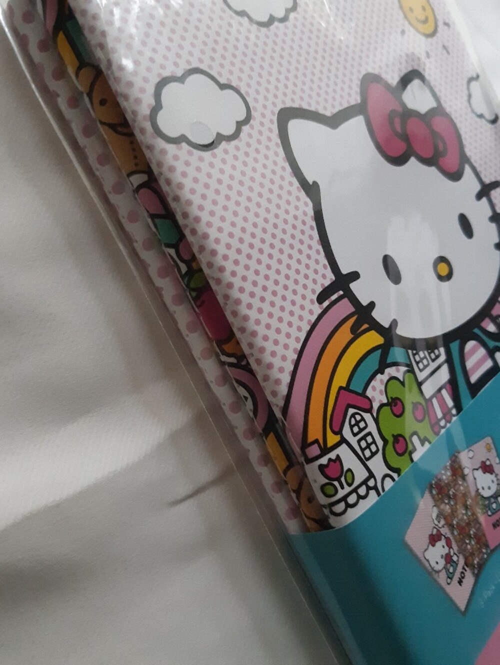 Hello Kitty Notebook Bundle - Picture 2 of 5